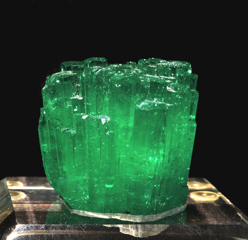 Smaragd| H: 5.1 cm; F: Cosquez-Mine, Kolumbien; Sammlung: Euene S. Meieran 