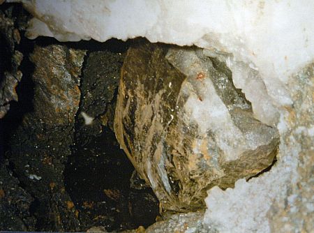 Eine Kluft| Kristallbreite 42cm, 25kg; Alpe Cristallina (TI)