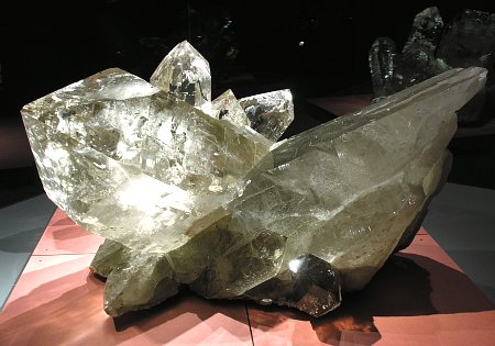 Der Riesenkristall von der Seite| Fundort: Planggenstock, Göscheneralp (UR)