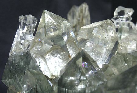 Klare Bergkristalle| Ausschnitt aus vorheriger Gruppe; BB: 10cm; F: Lötschental (VS); Coll. Wilfried Bähler (Uetendorf) und Ernst Engel (Uebeschi) 