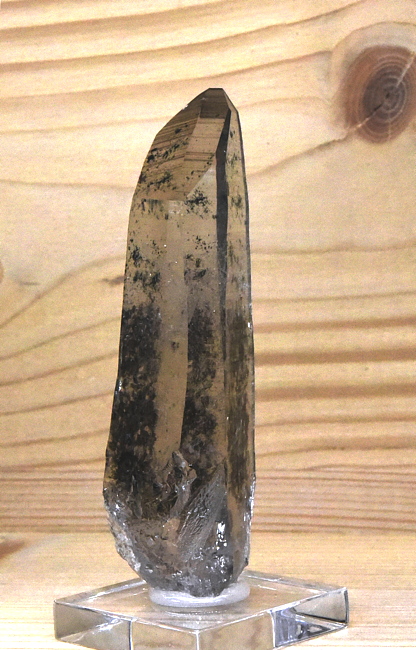 Klarer Quarz mit wenig Chlorit | H: 9 cm; F: Mitterbach; Finder: Roland Brugger 