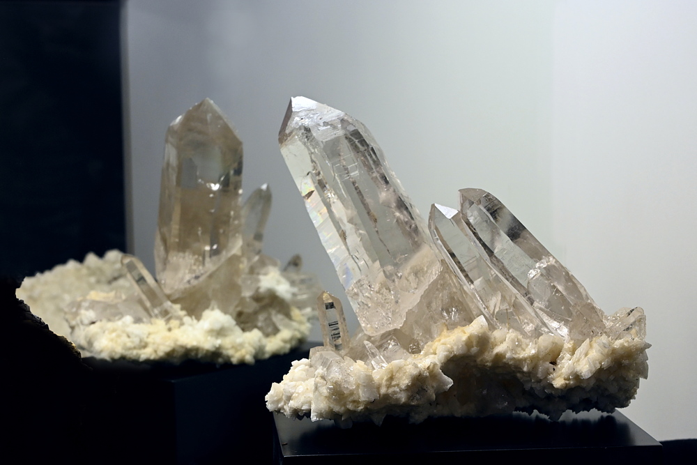 Bergkristallgruppe| rechts: H: 18 cm; F: Erfurter, Rauris; Finder: Andreas Filzer