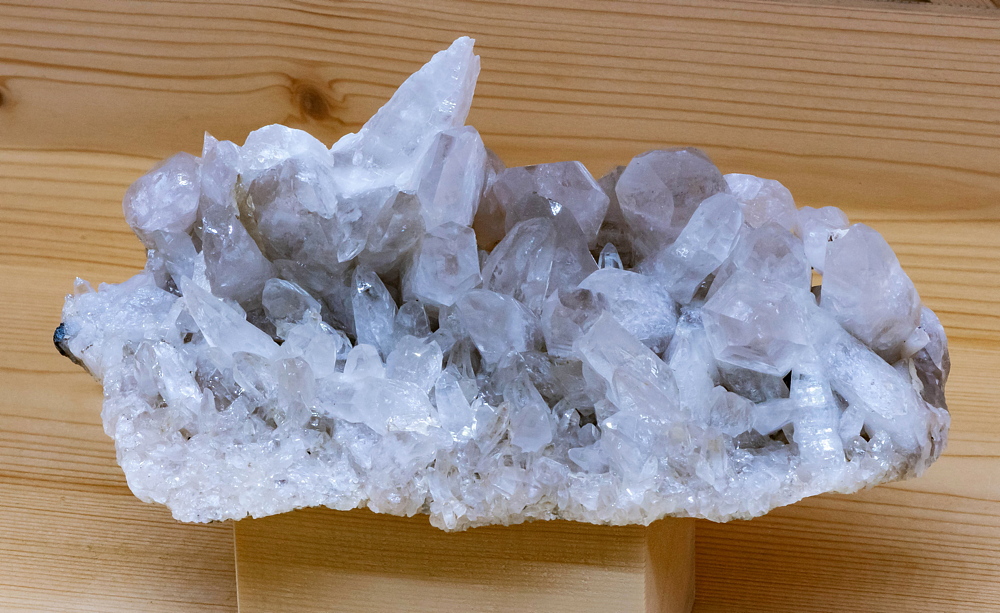 Bergkristallgruppe| B: 20 cm; F: Neves; Finder: Hubert Holzer