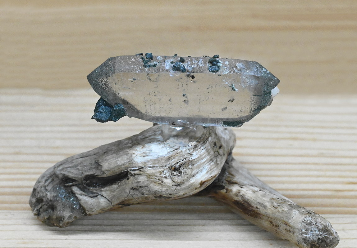Bergkristall-Doppelender mit Chlorit | B: 4 cm; F: Weisszint; Finder: Helmuth Niederbrunner