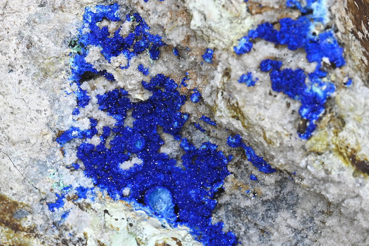 Azurit auskristallsiert - Detailansicht des vorherigen Bildes | BB: 6 cm; F: Nals; Finder: Paolo Ferretti - 1. Platz der Prämierung