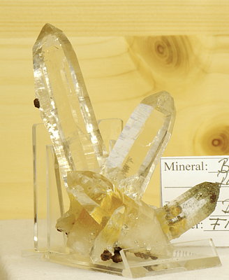 Bergkristall und limonitisierter Pyrit| H: 10 cm; F: Rauris; Finder: Hubert Fink und Ludwig Rasser