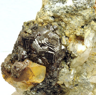Pyrit auf Quarz| BB: 6 cm; F: Rauris; Finder: Erwin Oberlechner und Gerhard Steiner