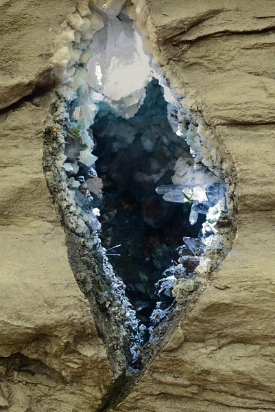 Tolle Bergkristall-Sphen-Kluft nachgebaut von Andi Steiner| Höhe ca. 50cm. 