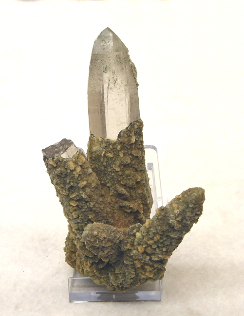 Bergkristall mit Stilbit| H:8 cm; F: Maltatal, 2013; Finder: Peter Dulling