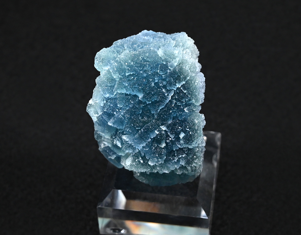 blauer Fluorit| H:3 cm; F: Twenger Au, Lungau; Finder: Reinhold Bacher