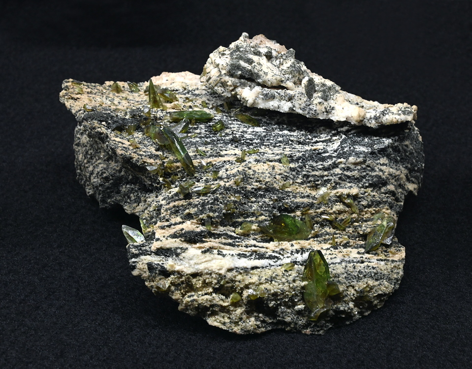 grüne Sphene| B:8 cm; F: Leiterkogel, Habachtal; Sammlung: Siegfried Hofer