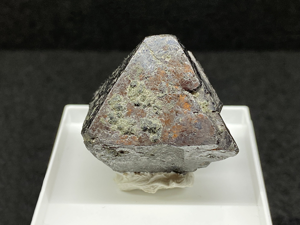 Magnetit-Kristall| LK=3cm, Fundort: Habachtal; Finder: Mark Schwartzkopff