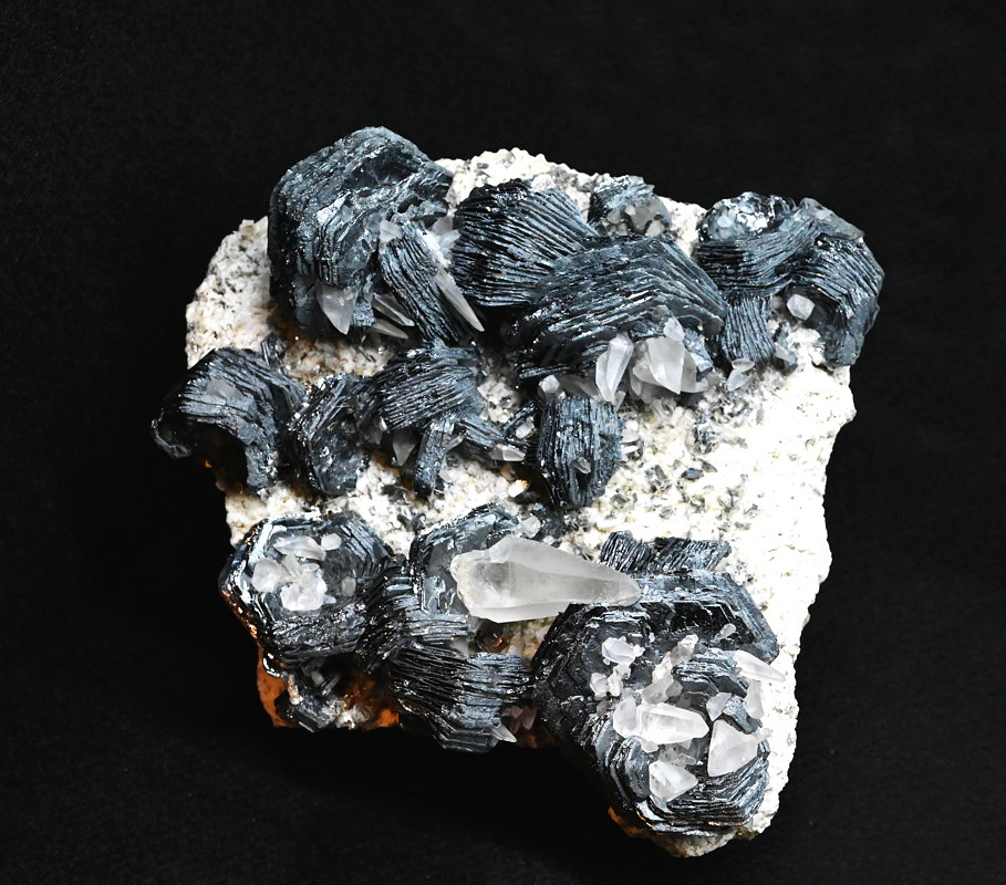 Eisenrosen (Hämatit) und Bergkristall| B: 14 cm, F: Kleiner Mörchner, Zillertal, Sammlung: Alexander Spunda