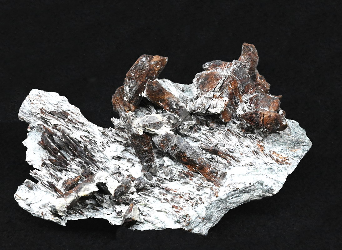 Titanklinohumit| B: 12 cm, F: Rifflkees, Totenkopf, Stubachtal, Sammlung: Alexander Spunda
