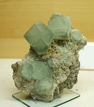 grüner Fluorit, Nadelquarz| Gastein, Remsach, AT; H: 9cm; Coll. Gerhard Fischer