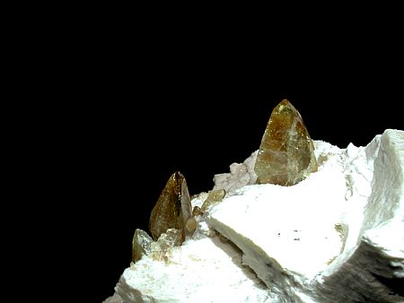Titanit| Faulhorn VS; H. grösster Titanitkristall: 2.7cm, Stufenbreite: 13cm 
