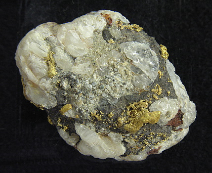 Gold in Gestein| Lukmanierschlucht, GR; B: 5cm (Sammlung Richi Meyer)