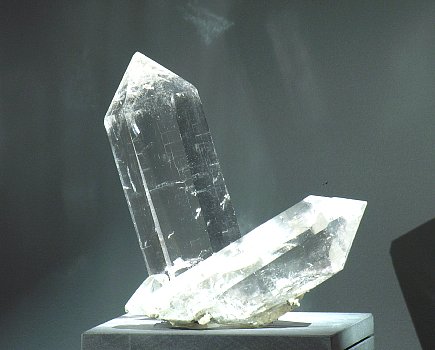 Klare Bergkristalle| H: 12cm; Fundort: Planggenstock, Göscheneralp (UR)