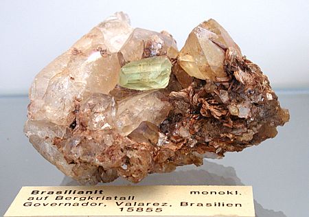 Brasillianit auf Bergkristall, Goverandor Valarez, Brasilien| B: ca. 12 cm [15855]
