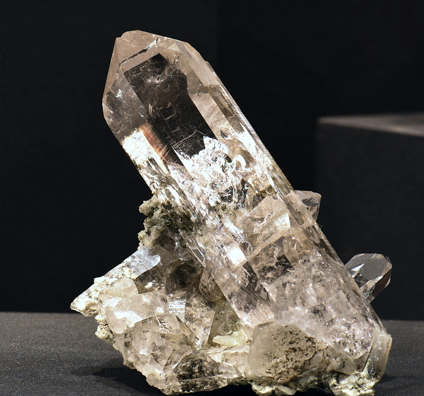 Bergkristallgruppe| H: ca. 10 cm; F: Rhonegletscher, VS; Sammlung: Alexandre Blanc 