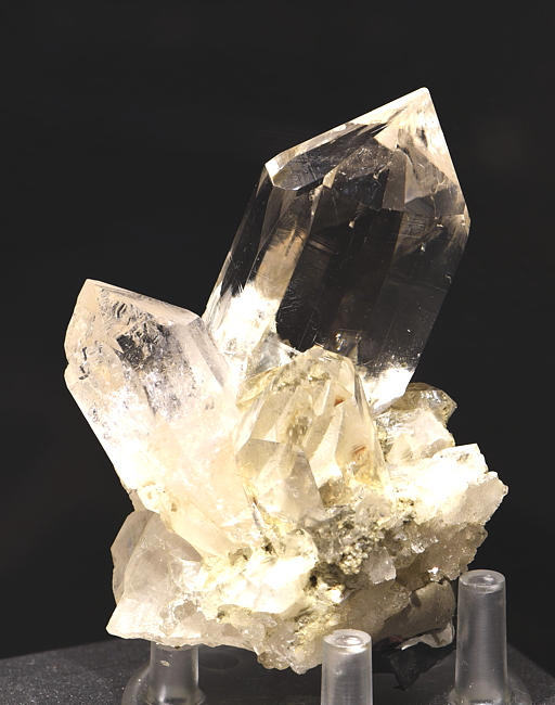 Klare Bergkristallgruppe| H: ca. 11 cm; F: Göscheneralp; Sammlung: Paul Herger