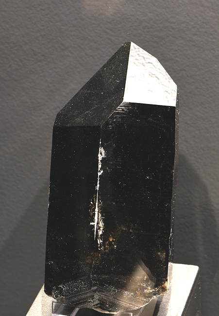 Morion-Spitz| H: ca. 14 cm; F: Furka; Sammlung: Sepp Imholz und Fredi Desax