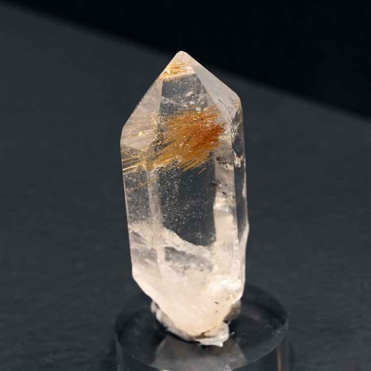 Bergkristall mit Rutileinschluss| H: 5 cm; F: Furkastock, VS; Sammlung: Felix Spahr