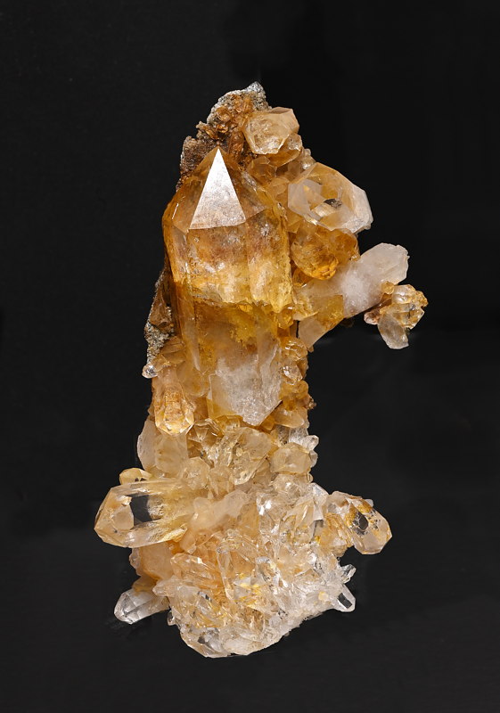 Bergkristallgruppe mit Limonit| H: 14 cm; F: Griesserental UR; Sammlung: Jost Herger, Matias Herger, Susanne Rozkosny