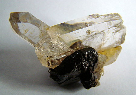 Bergkristall mit Pyrit| B: 4cm; F: Dorfertal, OT (Ö). [051] 
