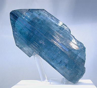 tief blauer Euklas| LK: 16 cm, Fundort: Kolumbien;